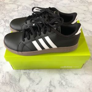 Adidas Baseline Sneaker